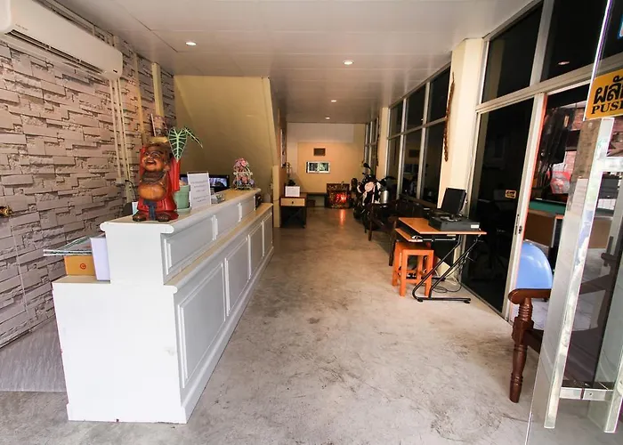 Hotel At Smile House 2*